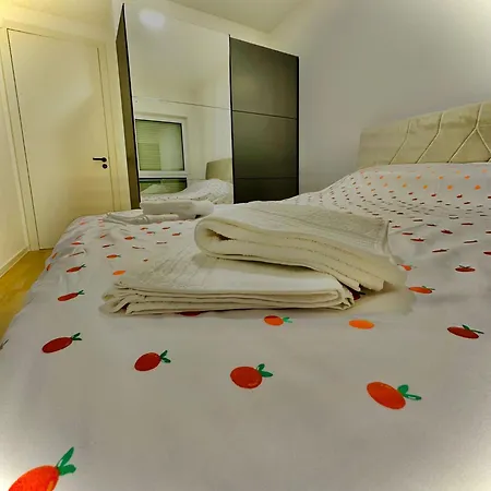 Clover Apartment *